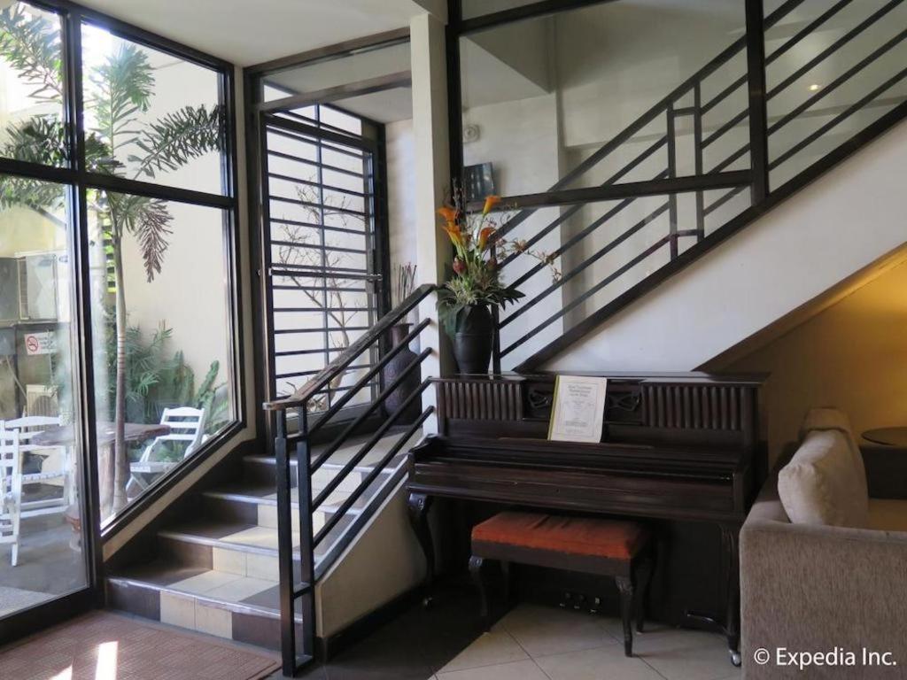 D' Leonor Hotel Davao City Eksteriør billede