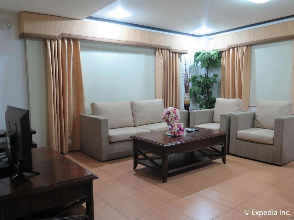 D' Leonor Hotel Davao City Eksteriør billede