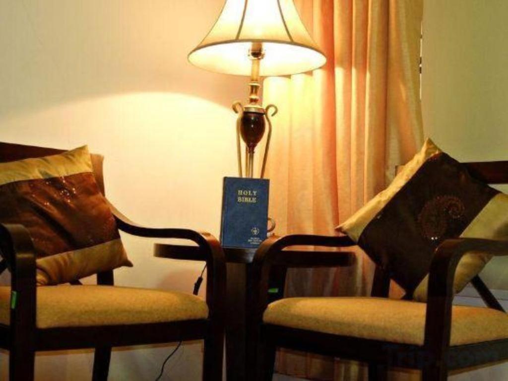 D' Leonor Hotel Davao City Eksteriør billede