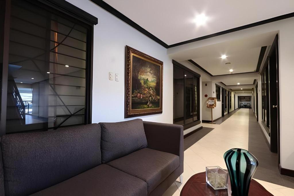 D' Leonor Hotel Davao City Eksteriør billede
